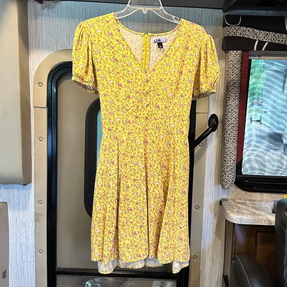 Vylette Yellow Floral Mini Sun Dress Size L Tie Waist Zip  Balloon Sleeves Cute